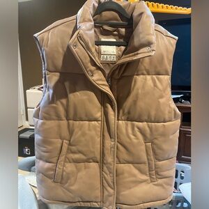 Abercrombie - Vegan Leather Puffer Vest